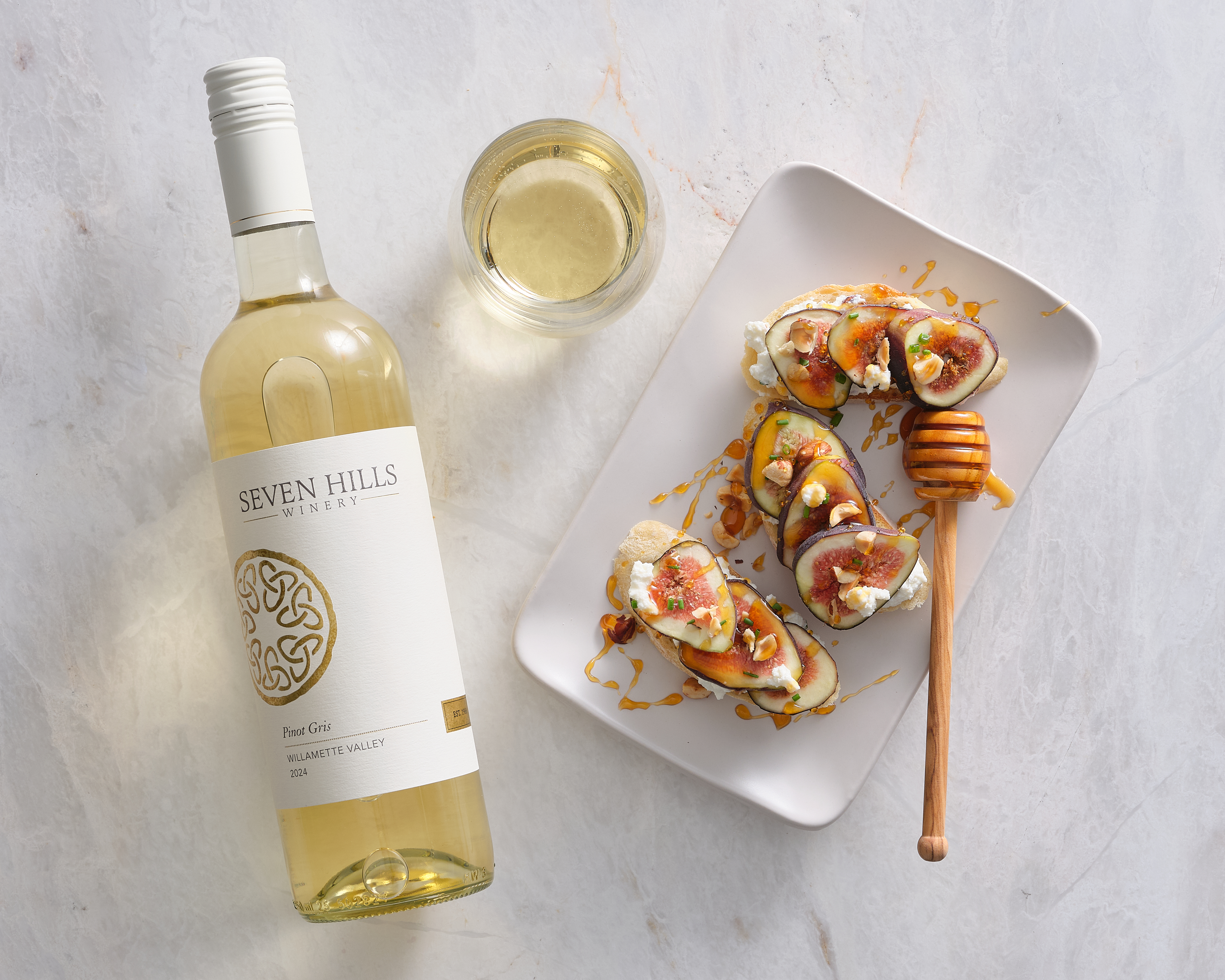 Fig Bruschetta and Seven Hills Winery Pinot Gris
