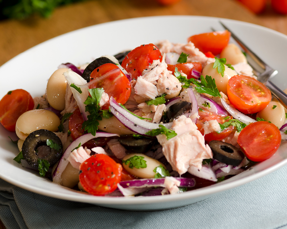 Mediterranean tuna salad